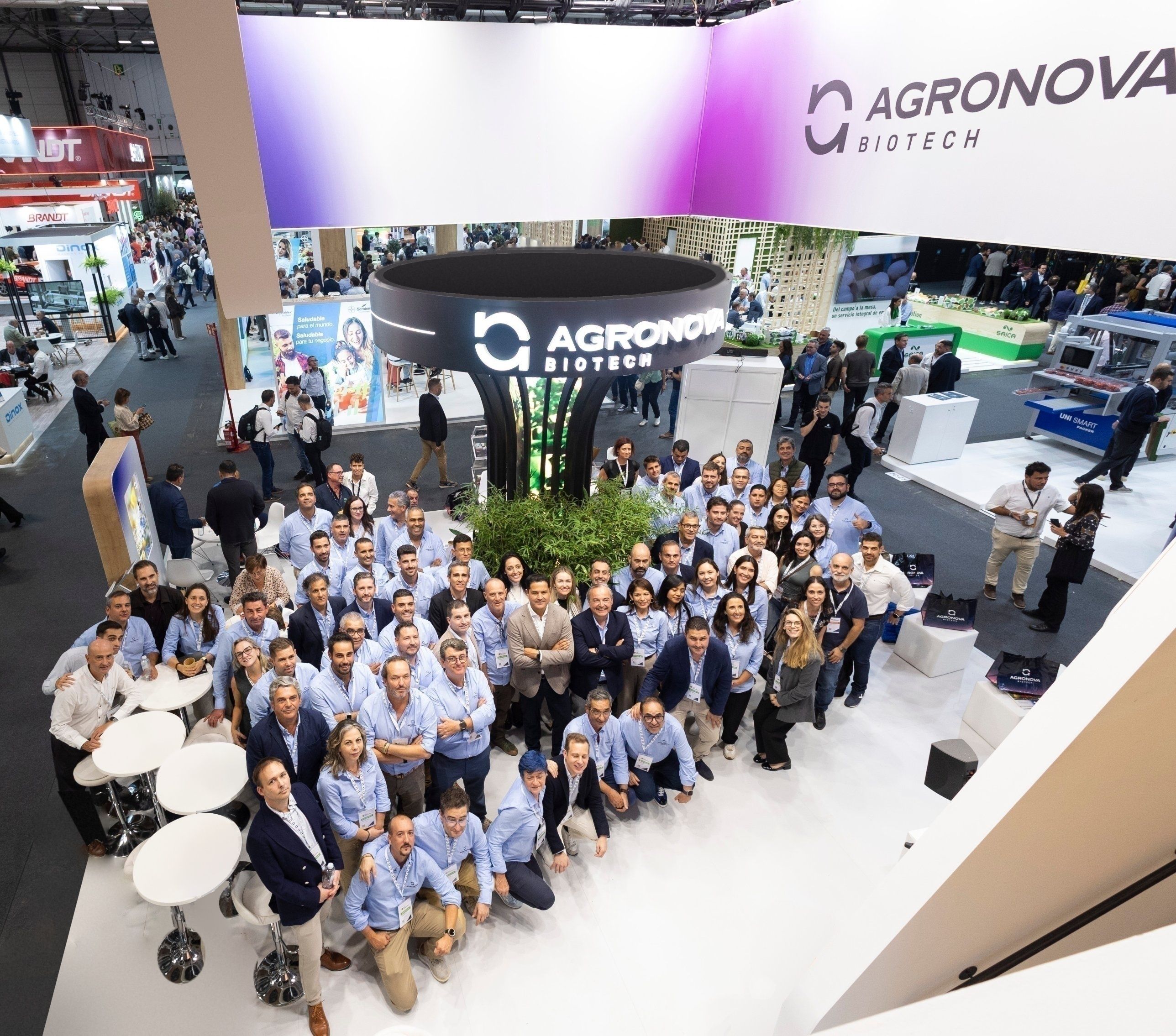 Agronova Biotech lanza Bloomis y Spirunol Prime en Fruit Attraction